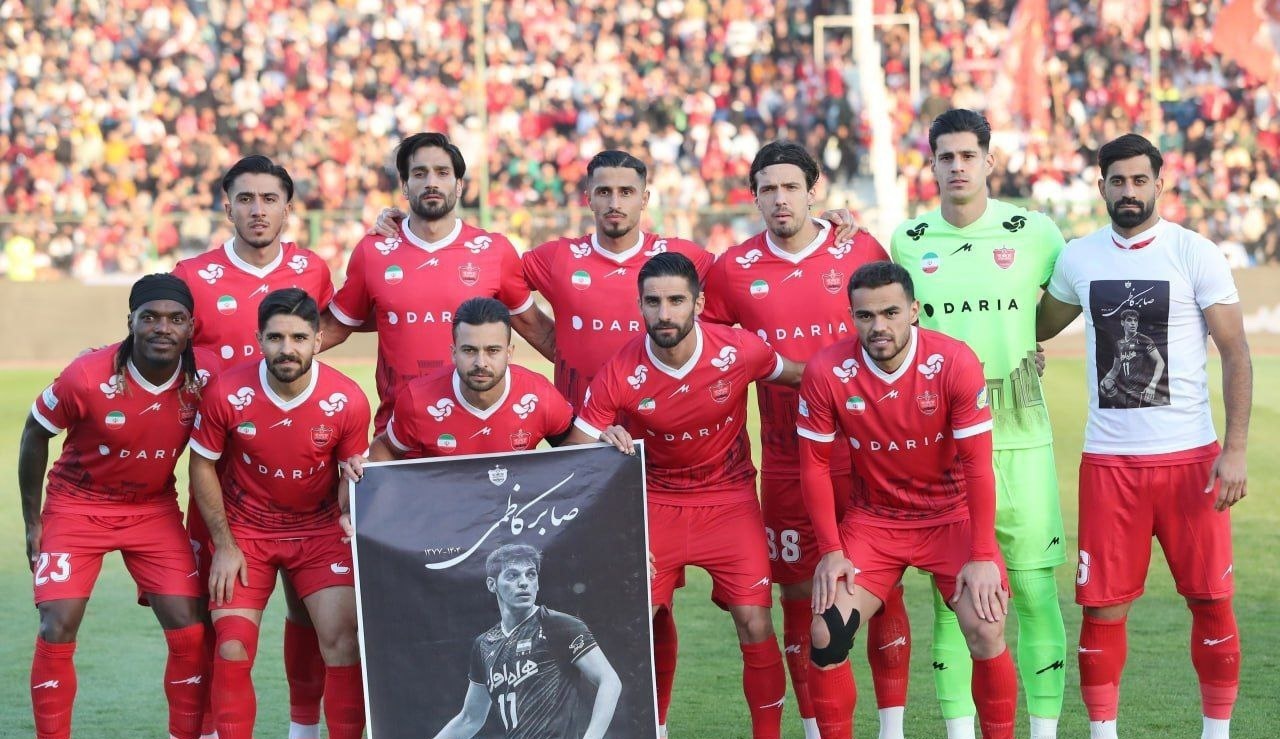 برتری پرسپولیس مقابل استقلال خوزستان در نیمه نخست