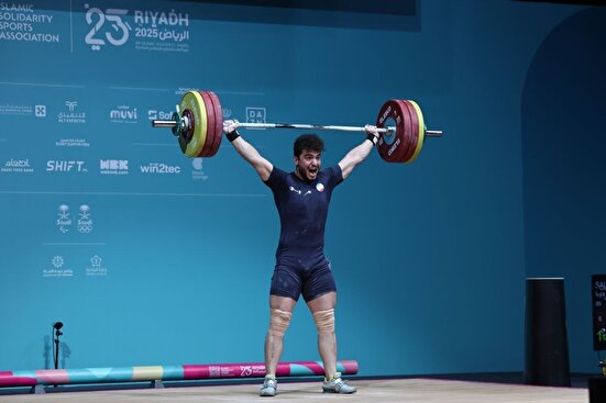 ۳ مدال ارزشمند صالحی در وزنه‌برداری مردان