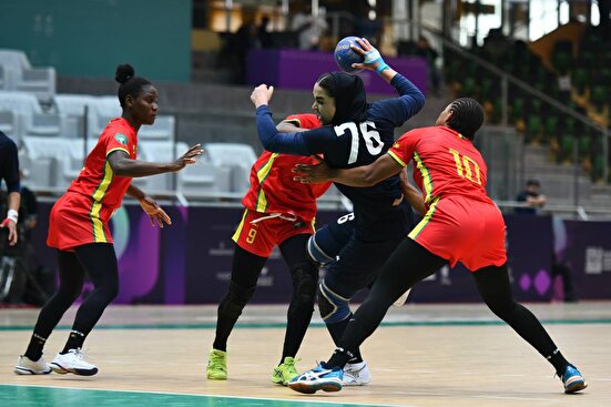 صعود تیم‌ملی هندبال بانوان ایران به نیمه‌نهایی