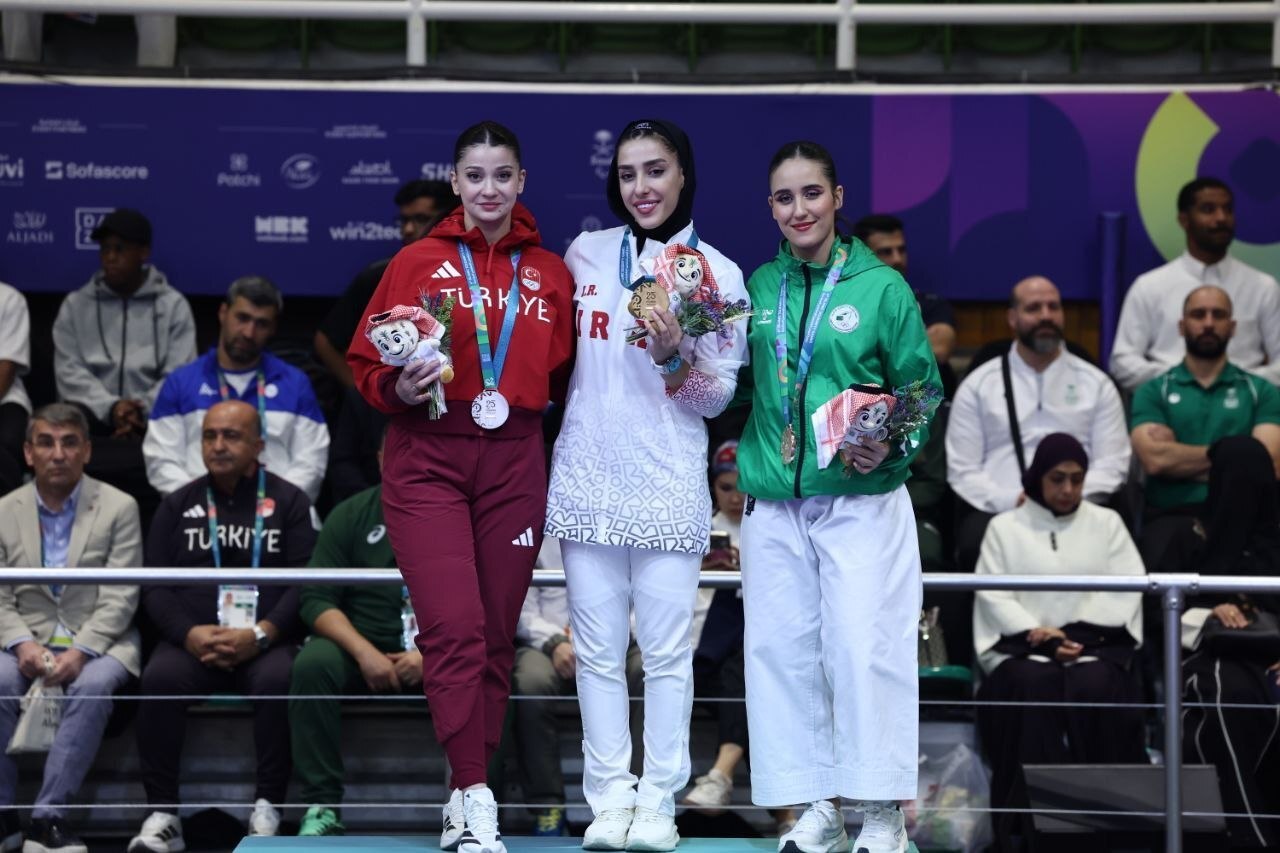 اختصاصی///صادقی: با طلا، شکست قدیمی را جبران کردم؛ حالا برای تاریخسازی کاتا در مصر تلاش میکنم اختصاصی///صادقی: با طلا، شکست قدیمی را جبران کردم؛ حالا برای تاریخسازی کاتا در مصر تلاش میکنم