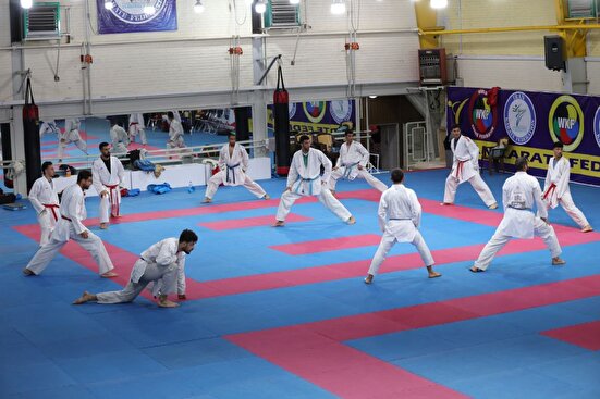 آخرین اردوی تیم‌ملی کاراته پیش از اعزام به قهرمانی جهان؛ تلاش برای کسب موفقیت