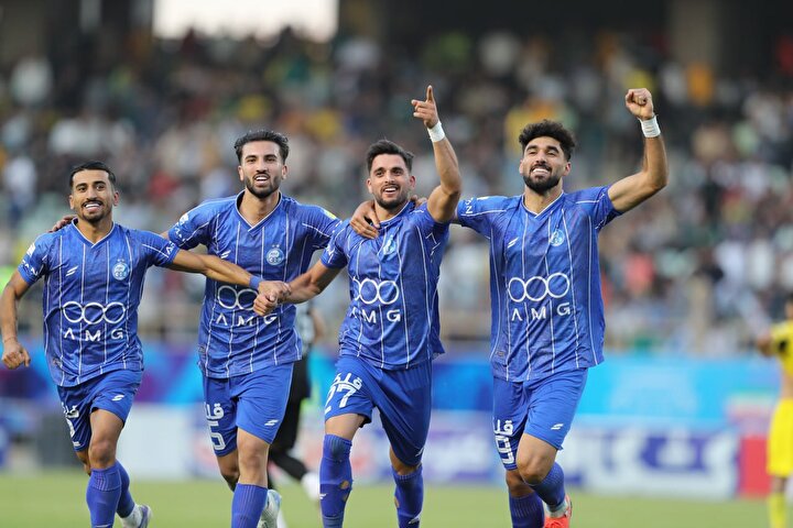 استقلال و صدرنشینی پس از ۲ سال! / صبوری، رمز موفقیت آبی‌ها