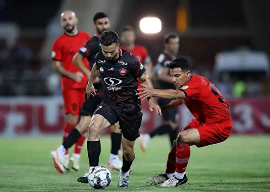 جنگ سرخ‌ها در تبریز، جدال داغ تی‌تی‌ها با پرسپولیس سرگردان