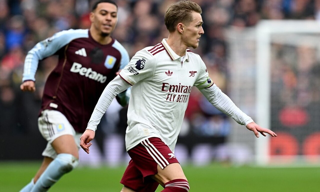 شکست آرسنال در دقایق پایانی؛ استون‌ویلا به جمع مدعیان قهرمانی اضافه شد