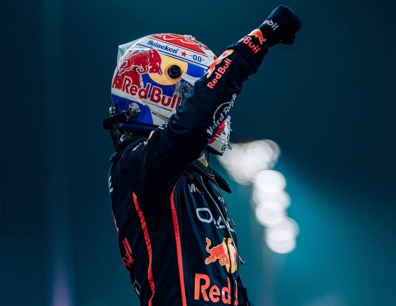 قابل سه مدعی فرمول یک در ابوظبی ۲۰۲۵؛ همهچیز امشب تعیین میشود+ عکس قابل سه مدعی فرمول یک در ابوظبی ۲۰۲۵؛ همهچیز امشب تعیین میشود+ عکس