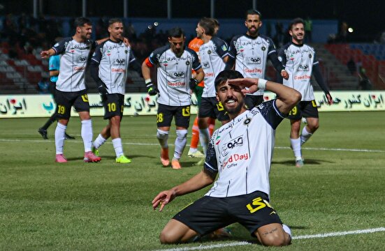 نویدکیا و معجزه فیفادی؛ سپاهان چراغ خاموش به صدر رسید