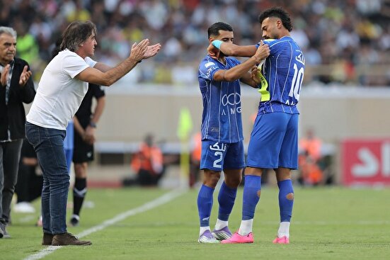 پایان حواشی استقلال؛ برخورد صمیمانه ساپینتو با رضاییان+ عکس