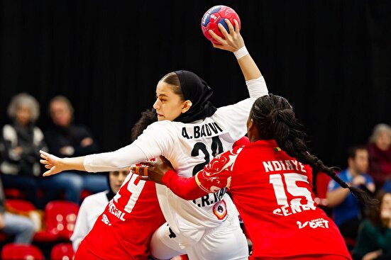 حذف تیم‌ملی هندبال بانوان ایران از رقابت‌های جهانی