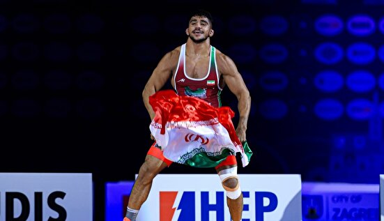 "فرخی" پدیده سال کشتی فرنگی جهان شد