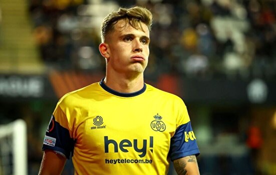 واکنش دنیس اکرت به شایعه جلوگیری آناهیتا درگاهی از عضویت او در تیم ملی!