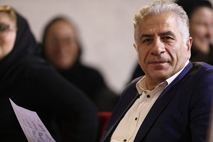 نکولعل‌آزاد: استعفا دادم و منتظر بازگشت وزیر هستم