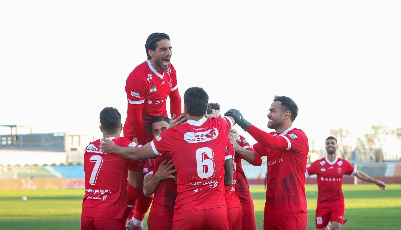 سه امتیاز درو شد؛ پرسپولیس با درخشش بیفوما صدر را تصاحب کرد