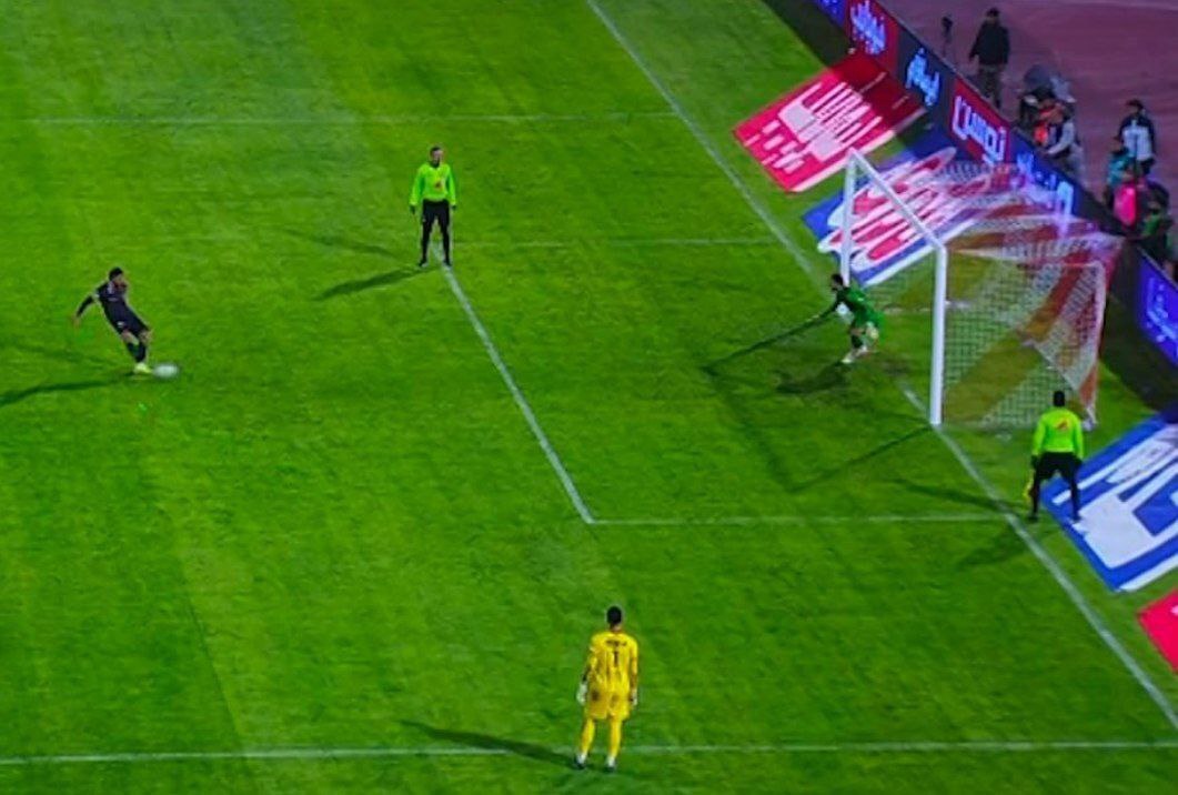 دزفولی: پنالتی آخر پرسپولیس باید تکرار میشد / قضاوت حیدری ضعیف بود دزفولی: پنالتی آخر پرسپولیس باید تکرار میشد / قضاوت حیدری ضعیف بود