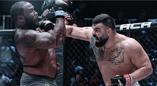 علی‌اکبری: واخایف‌ها از من می‌ترسند؛ لیاقت مبارزه برای کمربند قهرمانی را دارم!