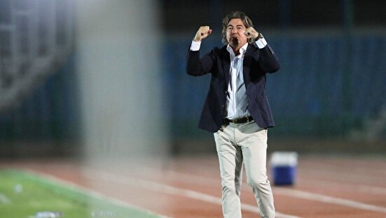 ساپینتو: تمام امتیازهای بازی با فولاد برایمان مهم است/ فدراسیون باید روی قضاوت داور‌ها جدی باشد