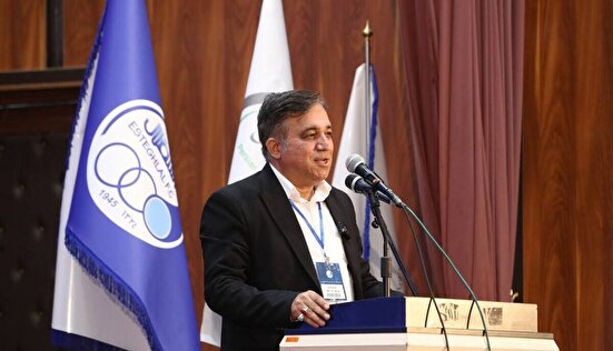 دیدار استقلال و فولاد با حضور تماشاگران