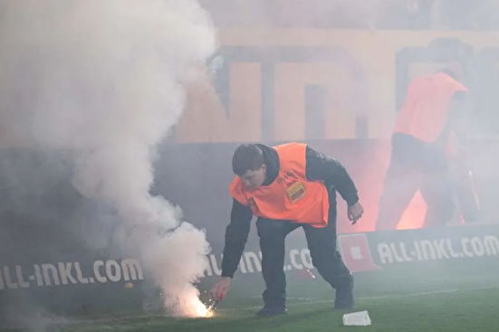 تحقیقات درباره بیش از دوازده پرونده پس از حمله به زمین فوتبال آلمان