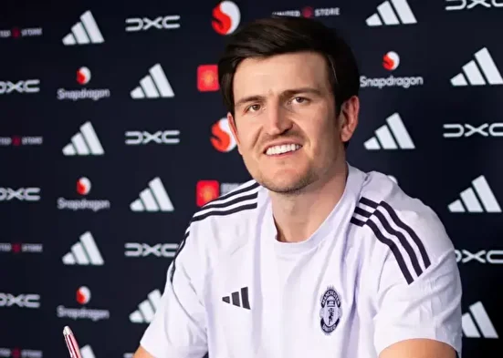 رسمی؛ تمدید قرارداد مگوایر با منچستریونایتد