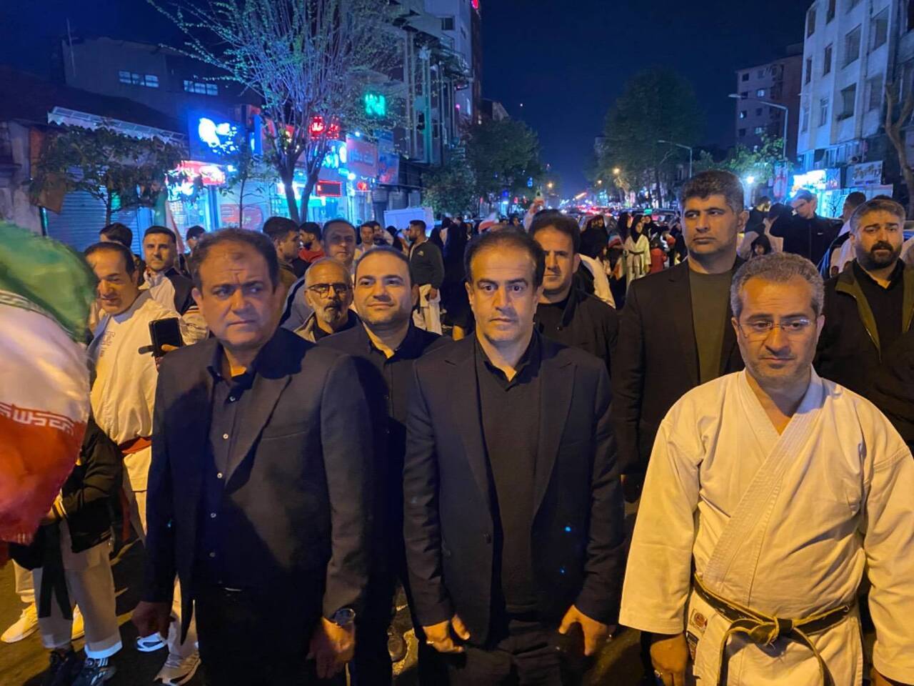 در شب تهدیدهای پوشالی؛ راهپیمایی رئیس و جامعه کاراته و محکومیت جنایات دشمن