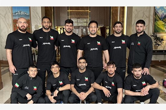 کشتی آزاد قهرمانی آسیا؛ صعود والی‌زاده و آذرپیرا به نیمه نهایی