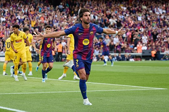 پیروزی بارسا در دربی کاتالونیا/ تخت‌گاز برای قهرمانی