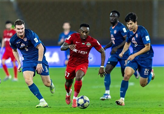 صعود شباب الاهلی به نیمه‌نهایی با گلزنی عزت‌اللهی؛ ادامه رویای قهرمانی اماراتی‌ها