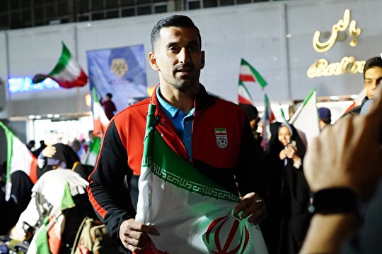 حاج‌صفی: هیچ‌وقت خودمان را جدا از مردم ندانستیم؛ کنارشان هستیم