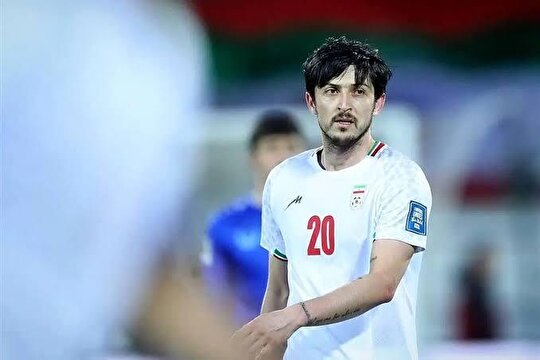 واکنش آزمون به حواشی اخیر؛ «قلبم برای ایران می‌تپد»+ عکس