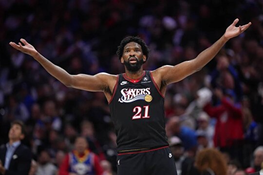 شوک به NBA؛ امبید ۱۷ روز پس از جراحی به مسابقه برگشت