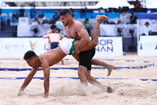 کسب ۴ برد مهم برای کشتی‌گیران ساحلی