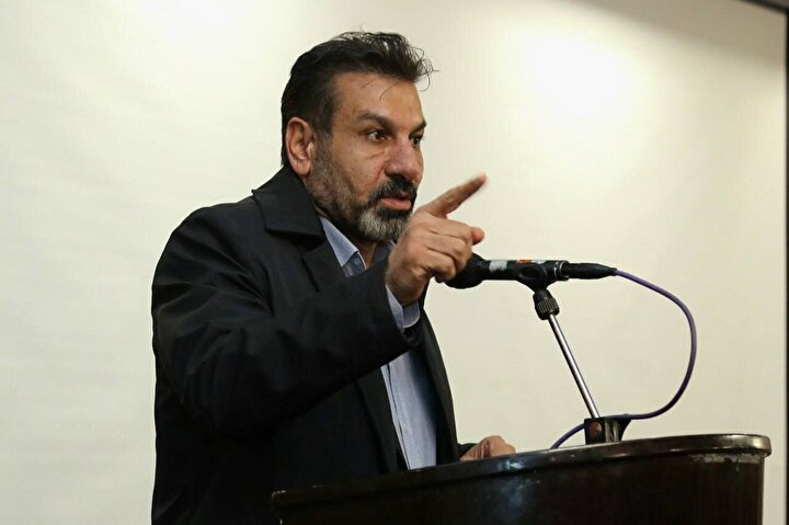 مومنی: فدراسیون در تصمیم‌گیری برای لیگ نباید گزینشی عمل کند/ از سهراب انتظار «معجزه» نداشته باشید!