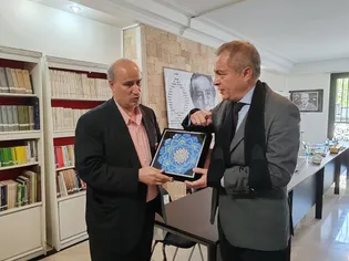 دیدار مهدی تاج با سفیر مکزیک در ایران؛ برگزاری بازی دوستانه در فرودین