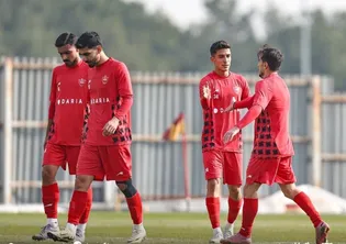 داداش زاده: پرسپولیس نیاز به هافبک طراح دارد/ می‌توانم جای برخی نفرات تیم بازی کنم!