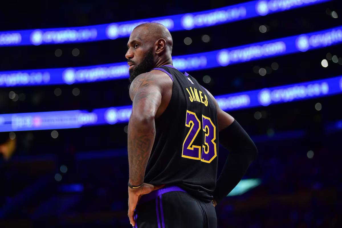 انتقال بزرگ NBA؛ لبرون جیمز به فیلادلفیا پیوست