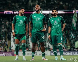 بهترین بازیکن زمین دیدار استقلال و الاهلی مشخص شد