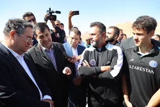 دنیامالی: ملی‌پوشان روئینگ تنها برای مدال طلا تلاش کنند