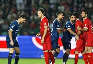 شکست پرسپولیس مقابل گل‌گهر در نیمه نخست