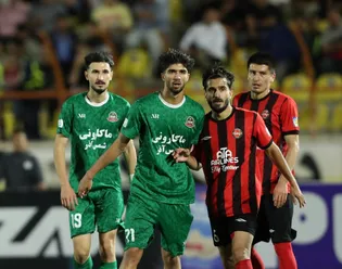 باد، تراکتور را از جاده خارج کرد؛ شمس‌آذر ترمز تراکتور را کشید