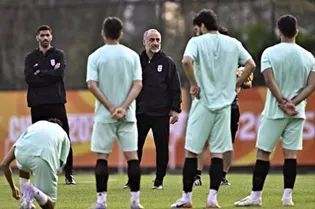 عبدی: با تمام وجود برای نسل جدید فوتبال تلاش می‌کنیم