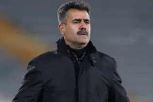 پورموسوی: می روم چون مرغ همسایه در خوزستان غاز است