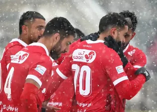 برزگر: برتری پرسپولیس مقابل سپاهان ارزشمند بود/ امیدوارم دنیل گرا مثل اوریه نباشد