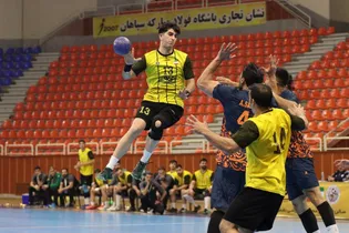 مس، برنده بازی بزرگ هفته؛ صعود استقلال به رده دوم در روز لغزش سایپا