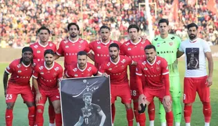 برتری پرسپولیس مقابل استقلال خوزستان در نیمه نخست