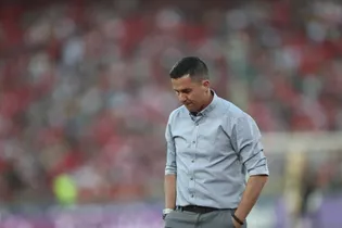 بازگشا: شایعه استعفای اوسمار بی‌اساس است؛ حمایت باشگاه پرسپولیس ادامه دارد