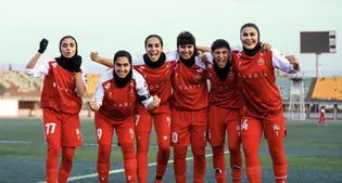 بانوان پرسپولیس با جشنواره گل در رشت، شش‌امتیازی شدند