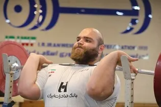 وزنه‌برداری قهرمانی آسیا؛ طلای یوسفی در حرکت ۲ ضرب