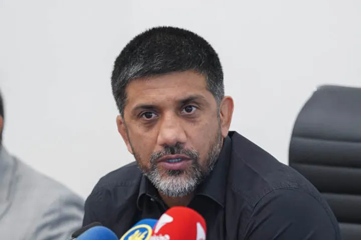 دبیر: محمدنژادجوان باید سر وزن بیاید؛ تعارف نداریم و جایگزین هم داریم