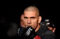 بازپس‌گیری کمربند با ناک‌اوت برق‌آسا؛ دبل قهرمانی پریرا در UFC