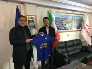 آرمان رمضانی به استقلال پیوست