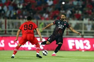 دیدار پرسپولیس و تراکتور به تعویق افتاد
